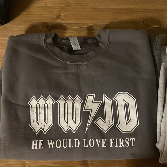 WWJD sweatshirt set - Picture 2 of 6